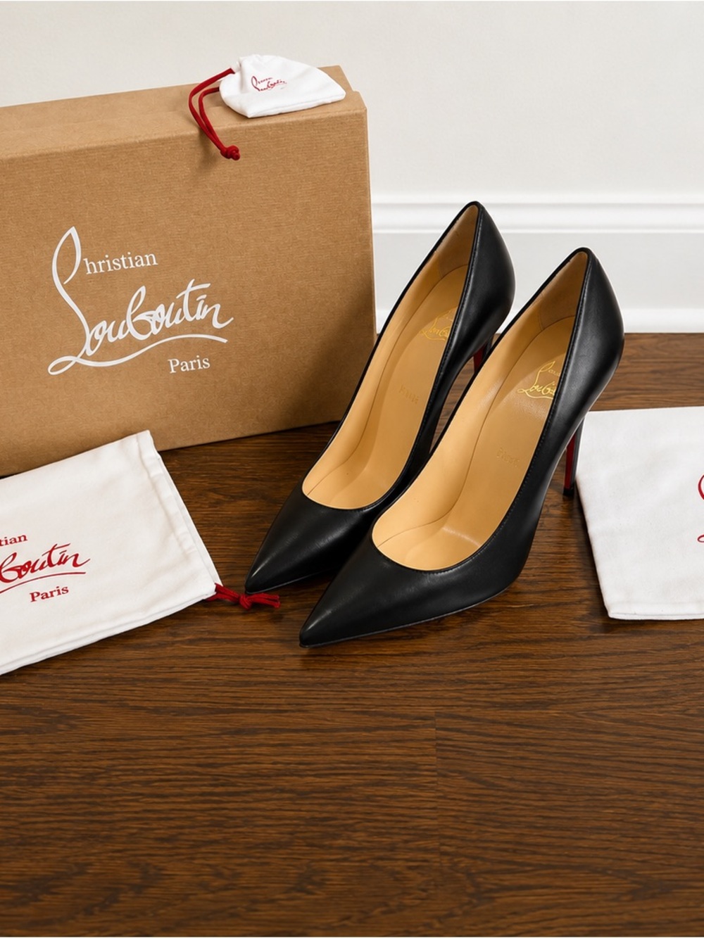 Christian Louboutin So Kate 100 EU 39.5 New with Box and Dust Bags